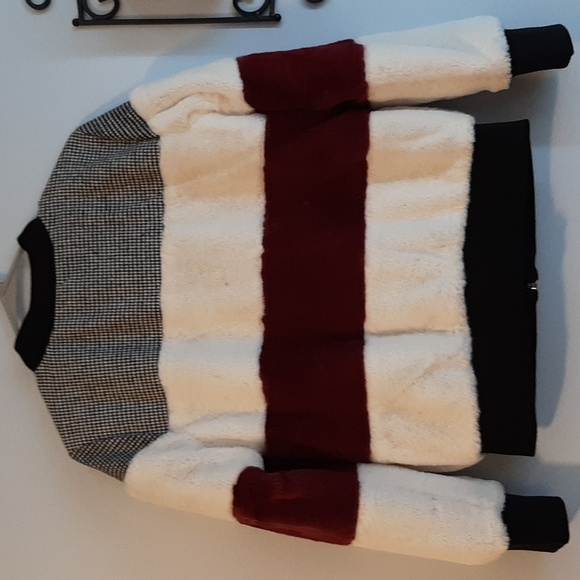 Color block faux fur bomber jacket -NWOT - Picture 5 of 12